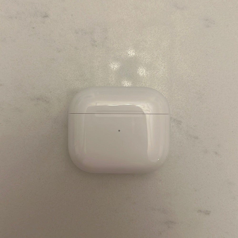 APPLE AIRPODS 3RD GENERATION BRAND NEW!